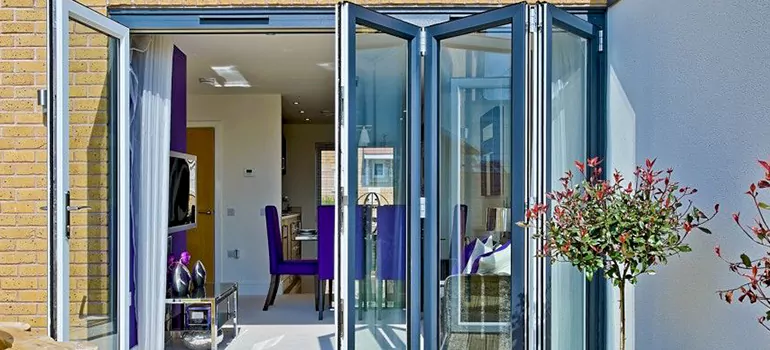 Commercial Door Glass Repair in Poinciana, FL